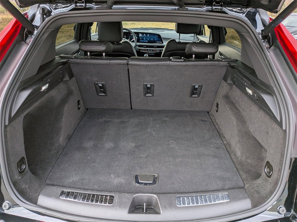 Certified 2025 Cadillac XT4 Premium Luxury image 15