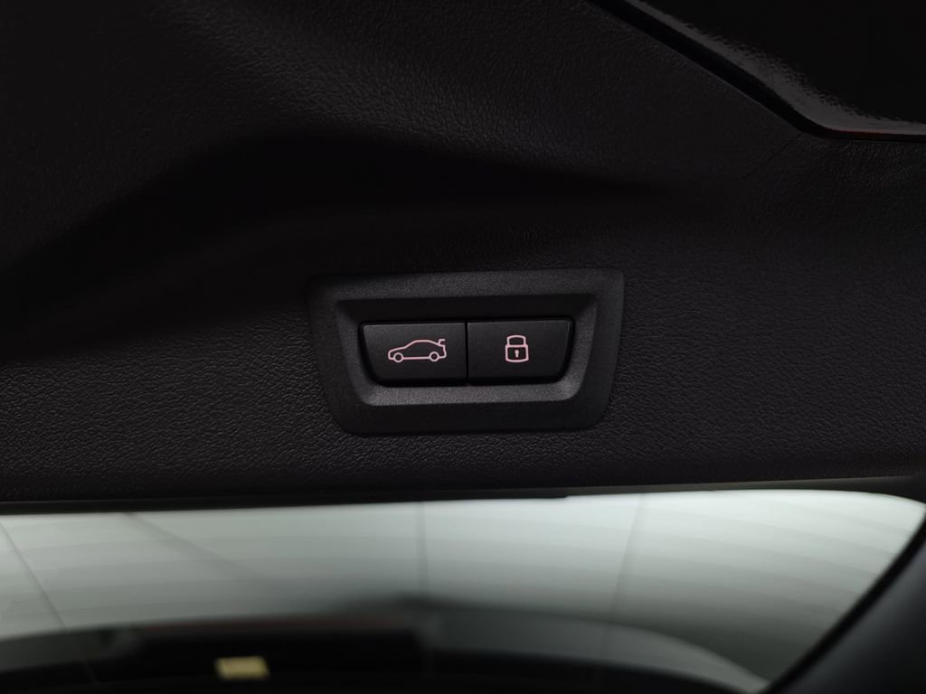 New 2026 BMW X7 M60i image 14