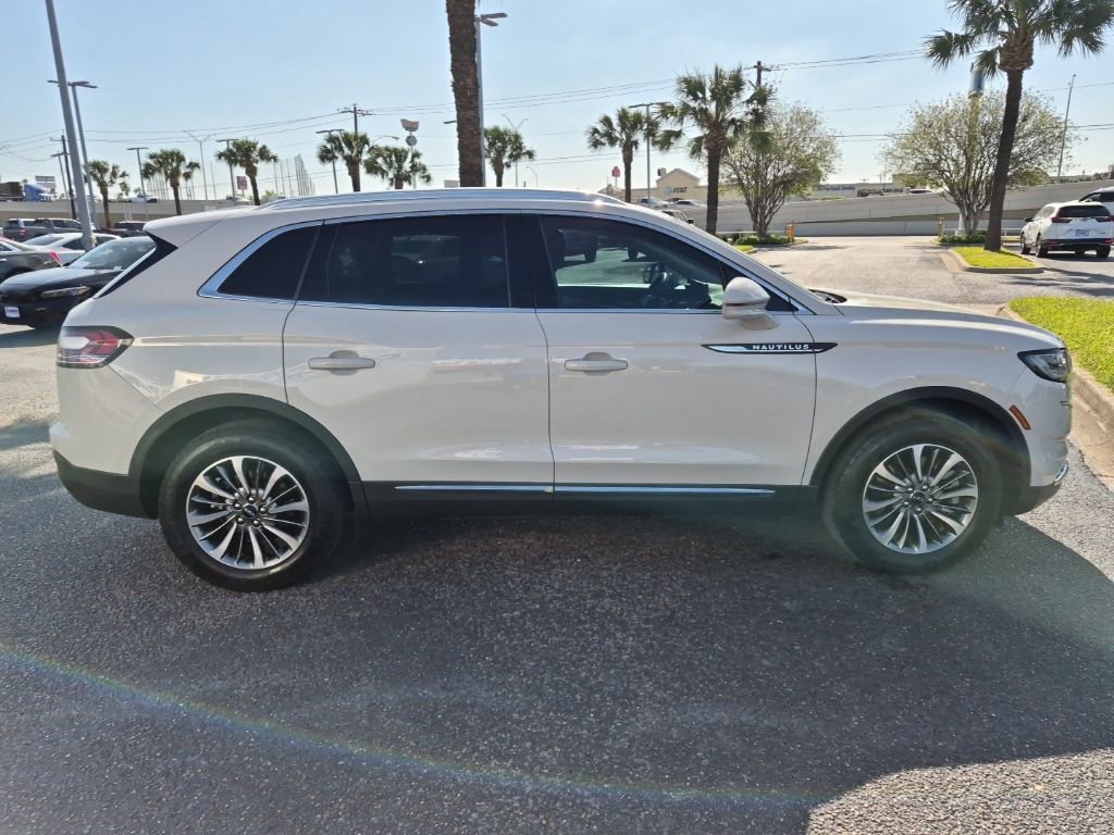 Certified 2023 Lincoln Nautilus FWD w/ Premium Package image 6