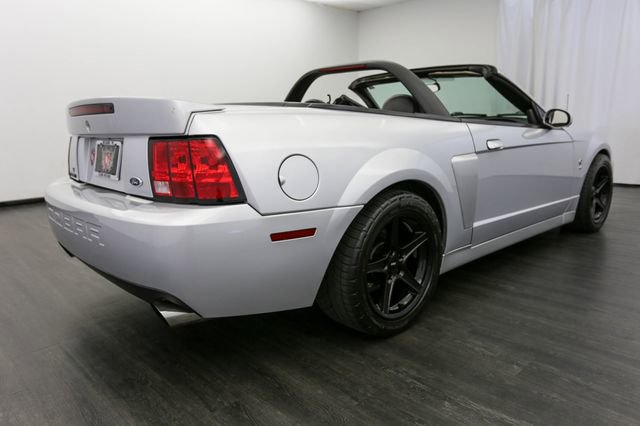 Used 2004 Ford Mustang Cobra RWD image 25