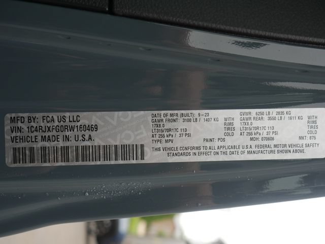 Used 2024 Jeep Wrangler Unlimited Rubicon AWD/4WD image 28