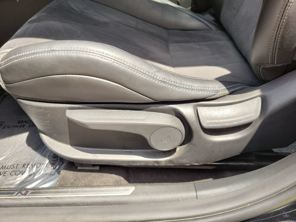 Used 2022 Hyundai Elantra N FWD image 13