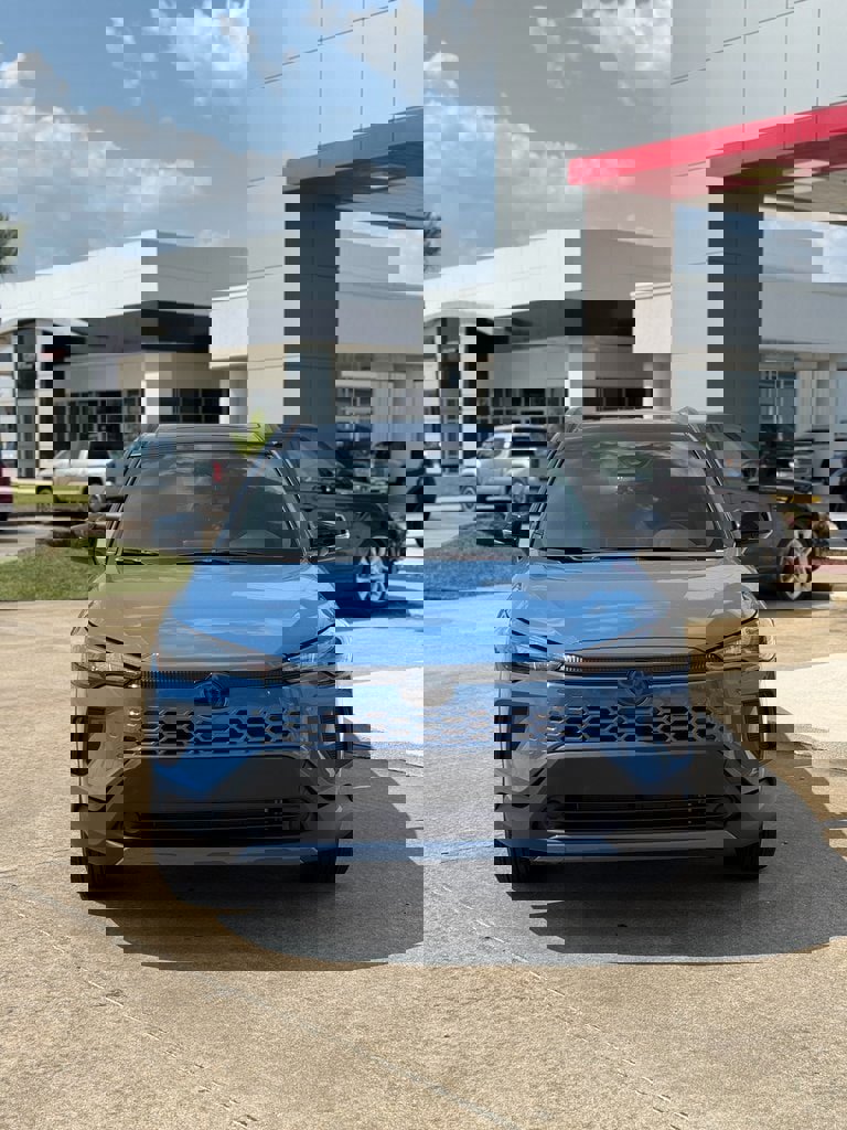 Used 2026 Toyota Corolla Cross AWD Hybrid w/ Moonroof Package image 3