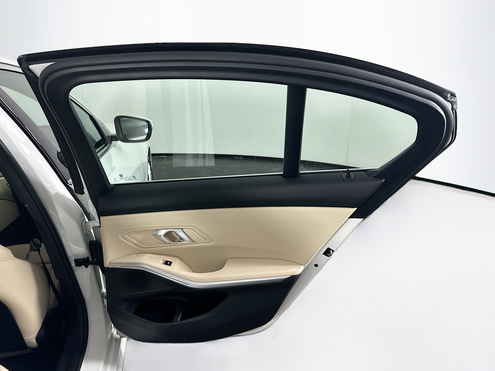 Used 2025 BMW 330i 330i image 32