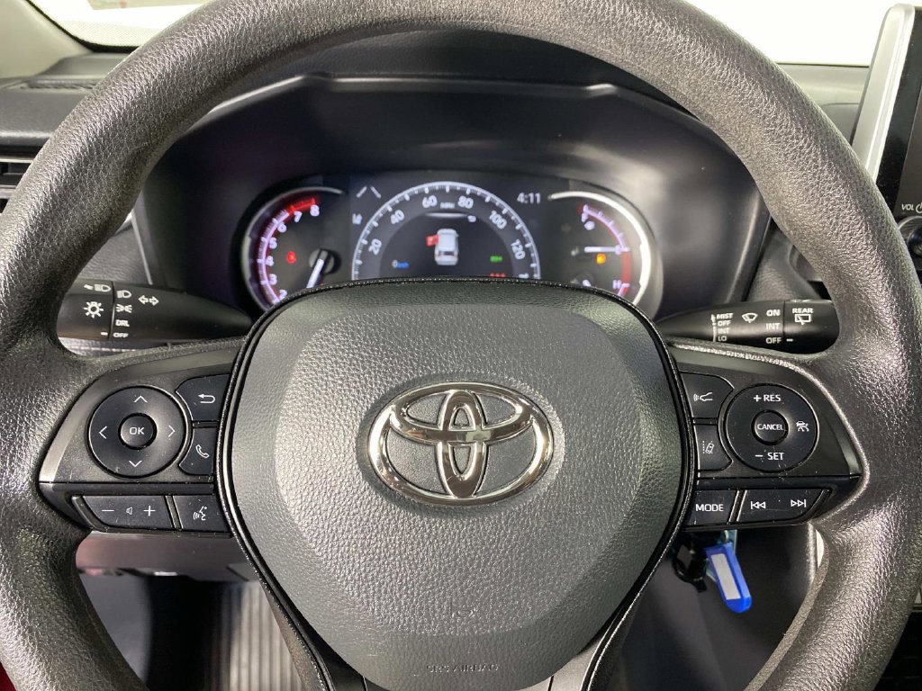 Used 2024 Toyota RAV4 LE AWD/4WD image 14