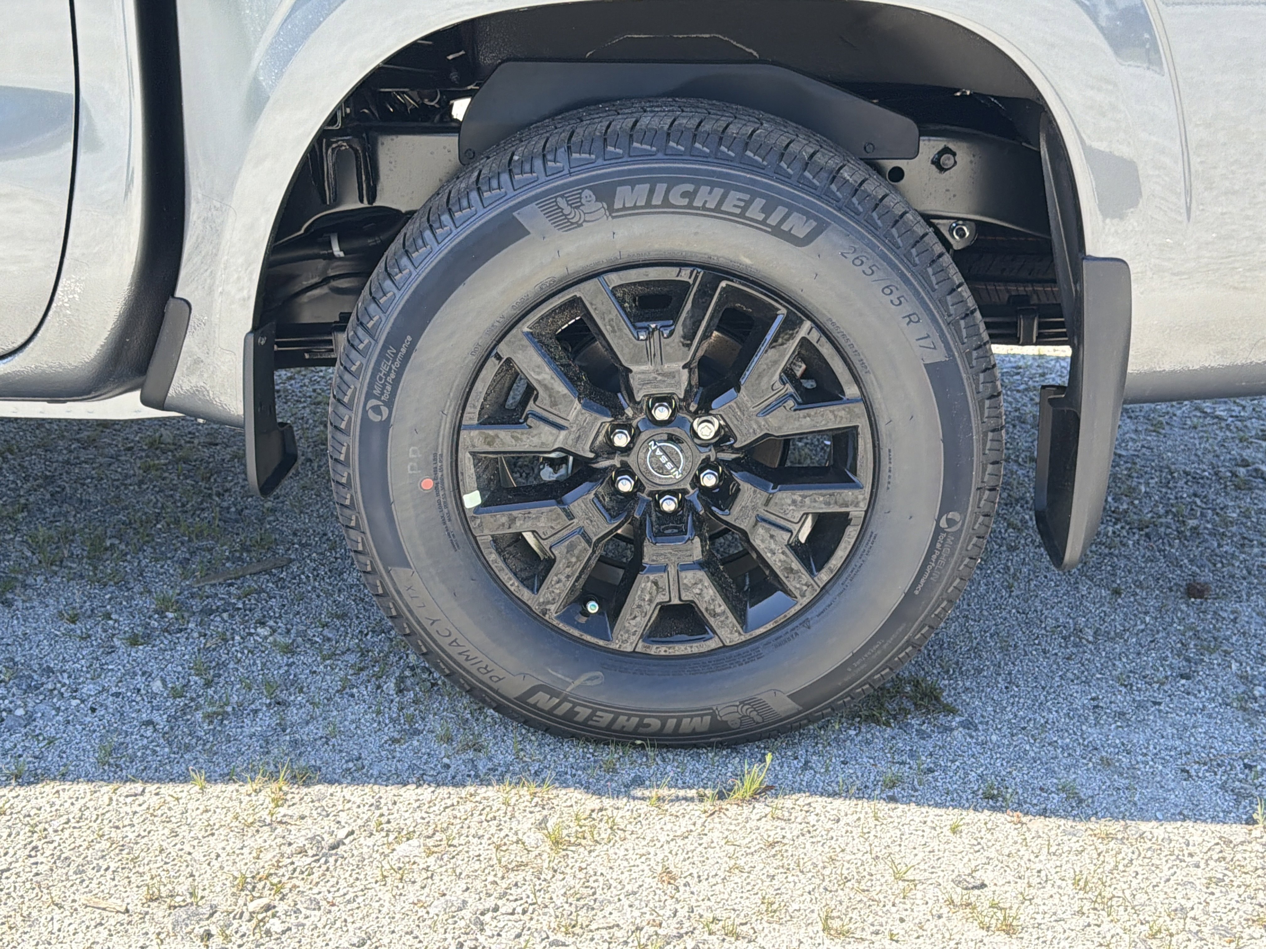 New 2026 Nissan Frontier SV w/ Tow Package RWD image 19