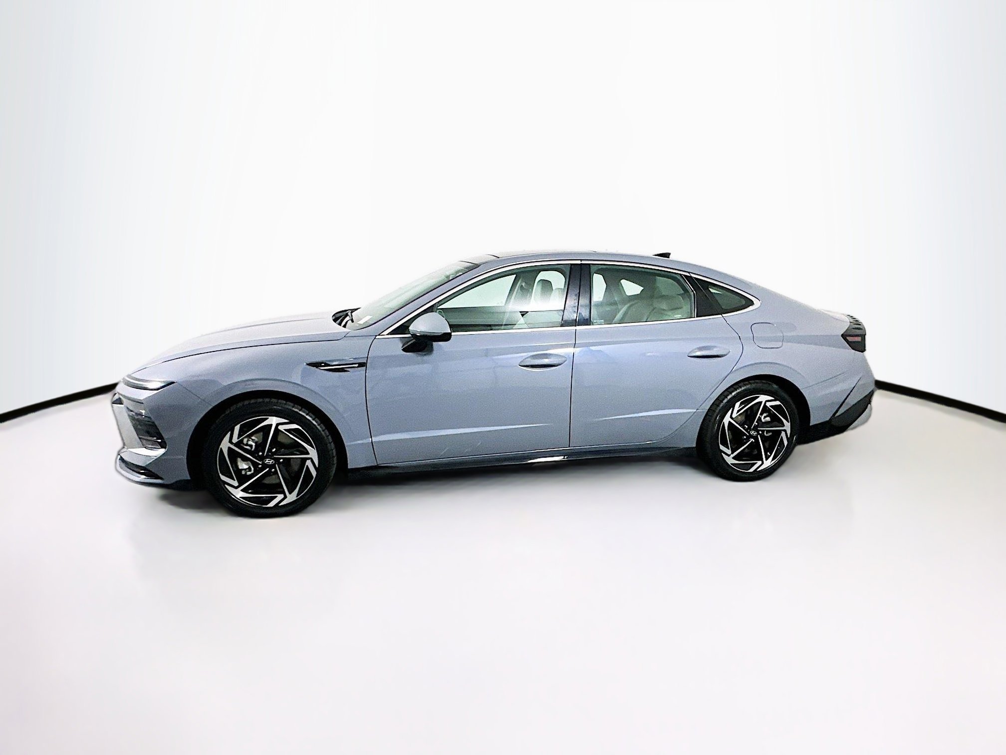 Used 2024 Hyundai Sonata SEL w/ Convenience Package image 4