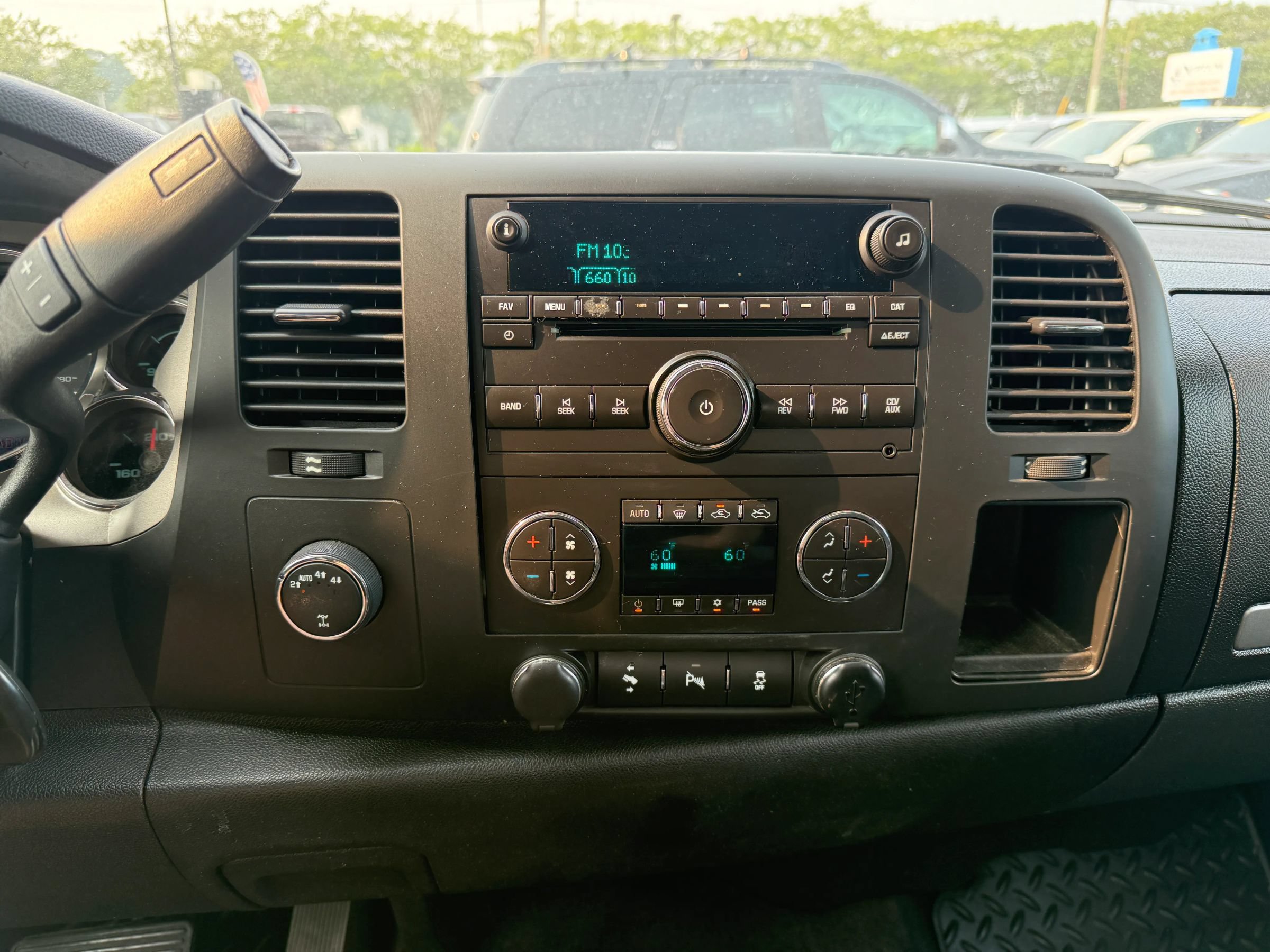Used 2013 Chevrolet Silverado 1500 LT w/ All-Star Edition AWD/4WD image 21