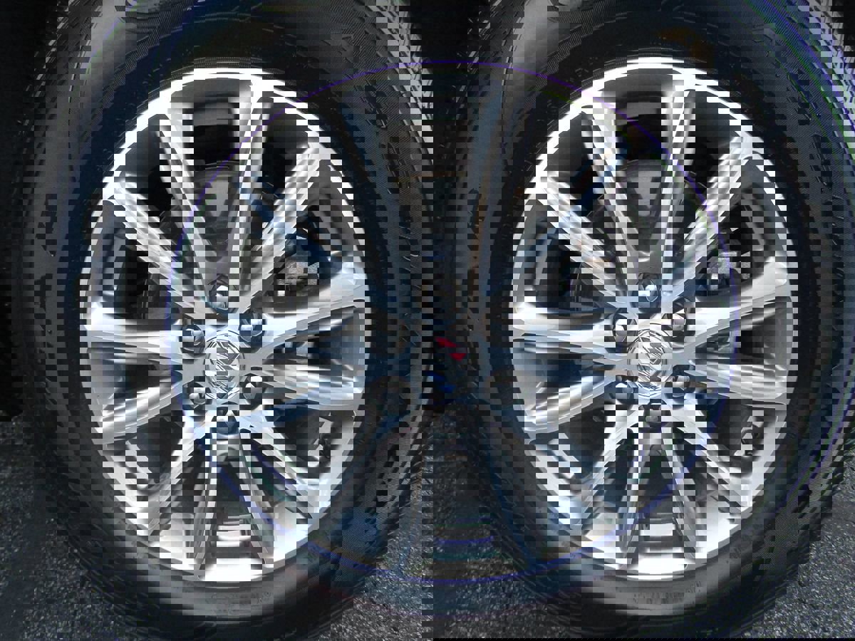 Used 2024 Buick Enclave Premium image 40