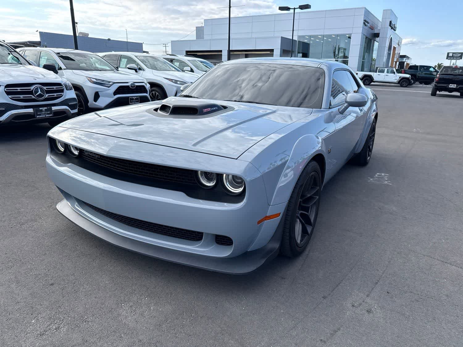 Used 2022 Dodge Challenger R/T Scat Pack RWD image 1