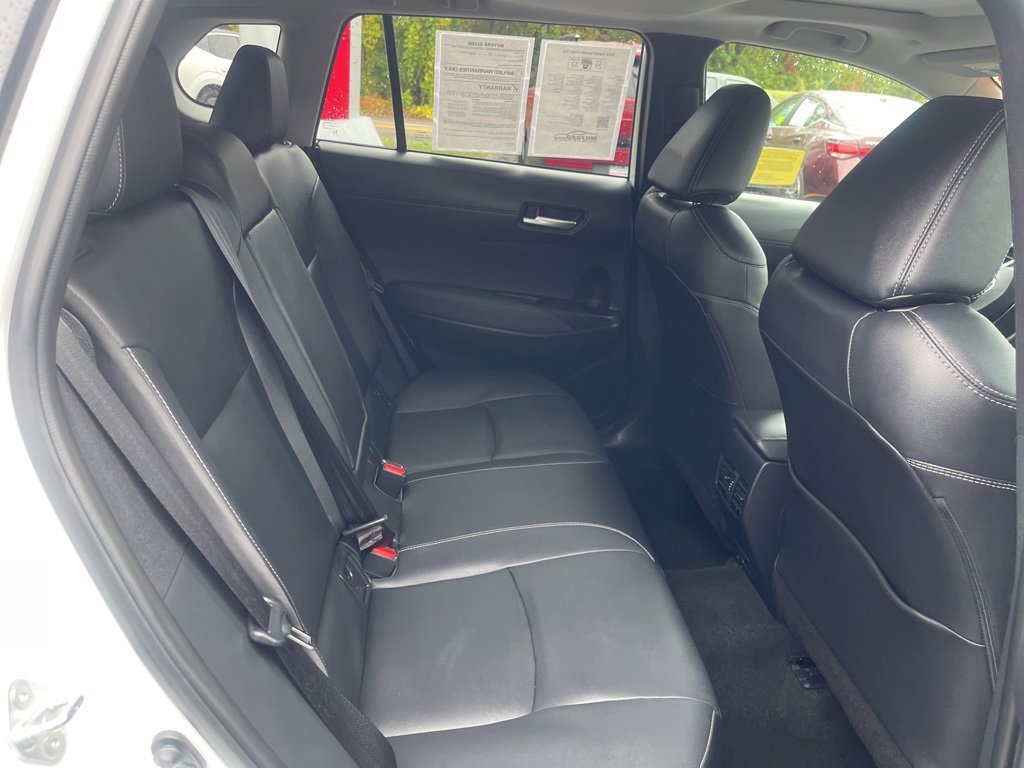 Used 2022 Toyota Corolla Cross XLE w/ Convenience Package image 20