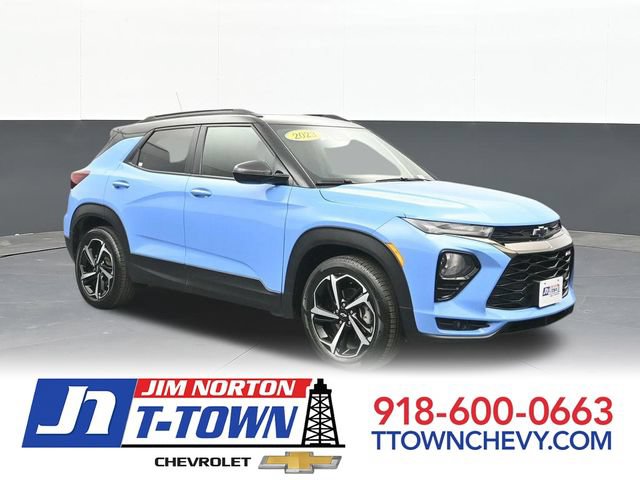 Used 2023 Chevrolet TrailBlazer RS w/ Sun and Liftgate Package FWD image 1