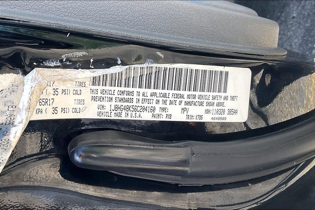 Used 2006 Jeep Commander 4WD image 22