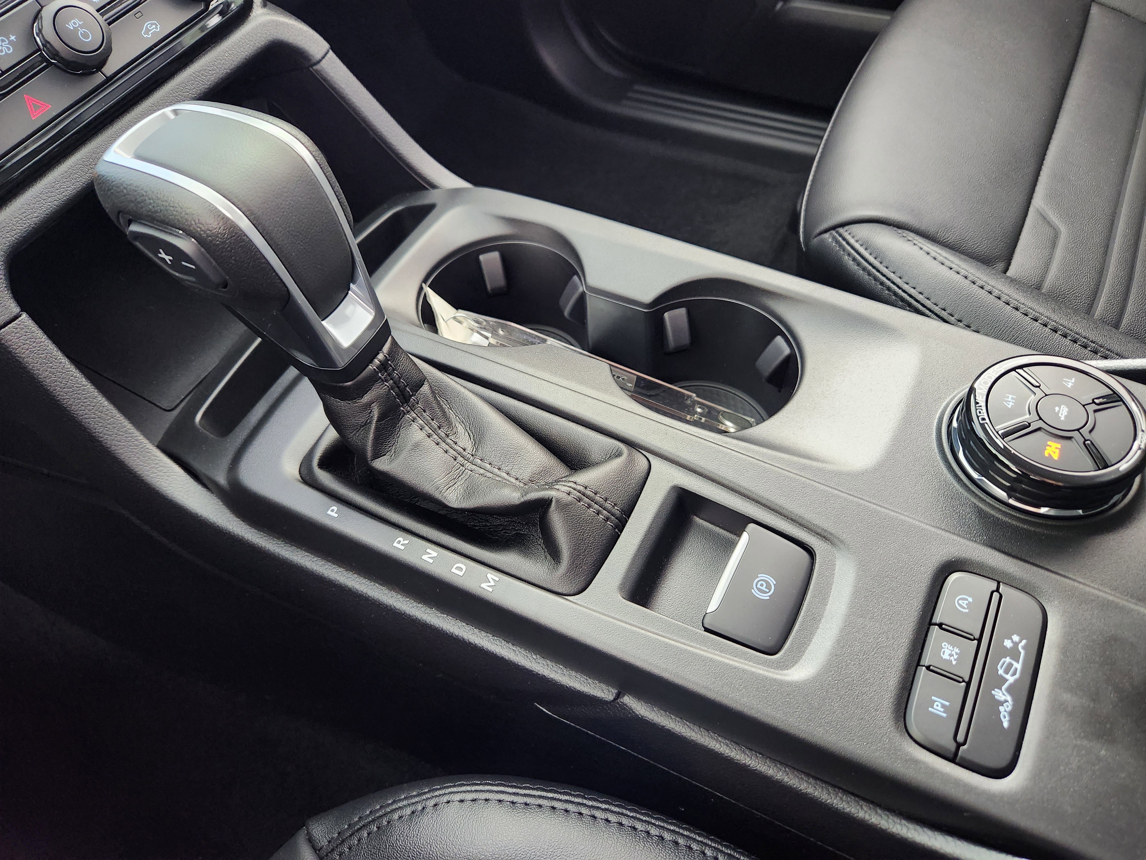 New 2025 Ford Ranger Lariat w/ FX4 Off-Road Package image 25