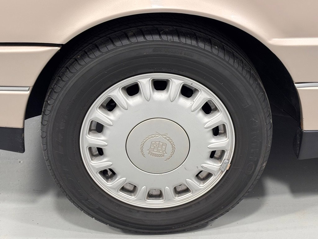 Used 1993 Cadillac Allante image 26