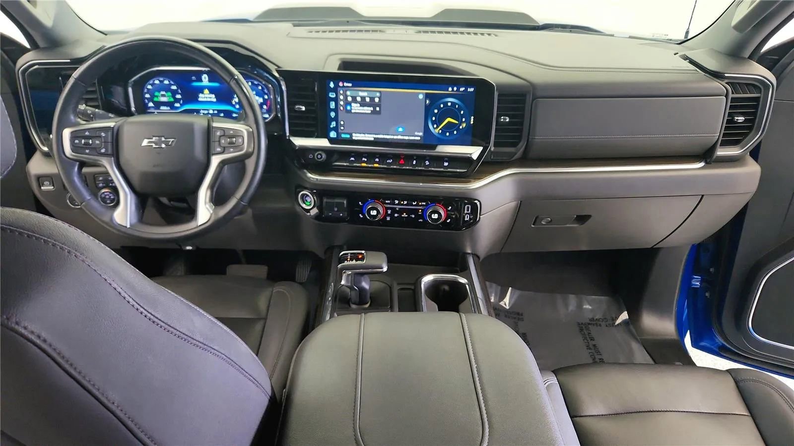 Used 2023 Chevrolet Silverado 1500 LT Trail Boss w/ LT Trail Boss Premium Package image 34