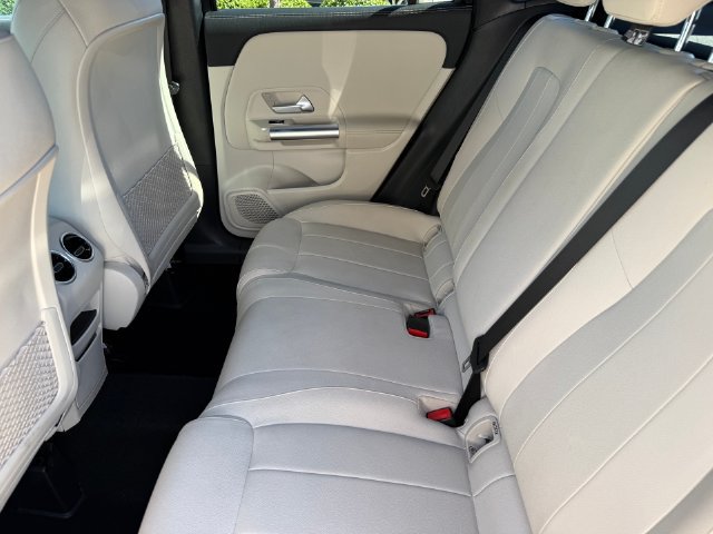 Used 2025 Mercedes-Benz GLA 250 image 25