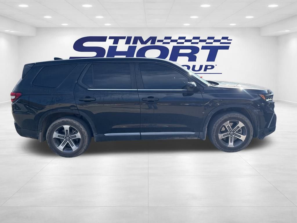 Used 2025 Honda Pilot EX-L image 4