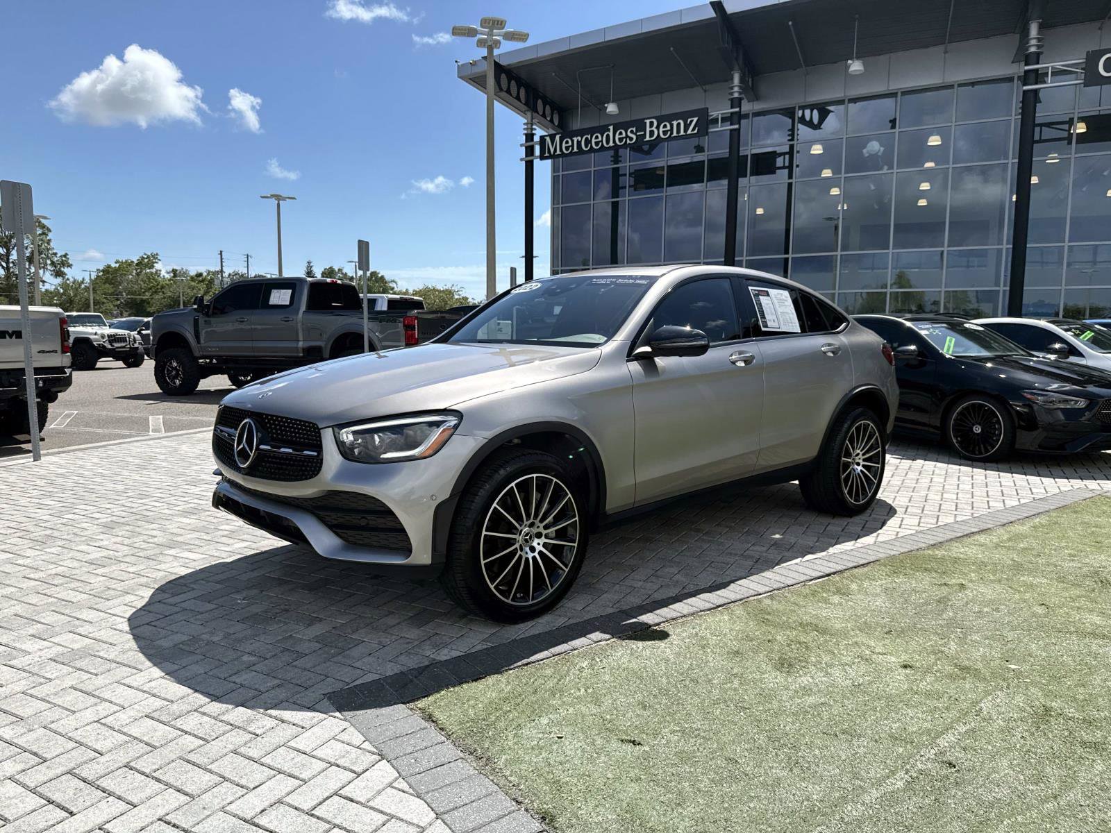 Certified 2022 Mercedes-Benz GLC 300 4MATIC Coupe image 2
