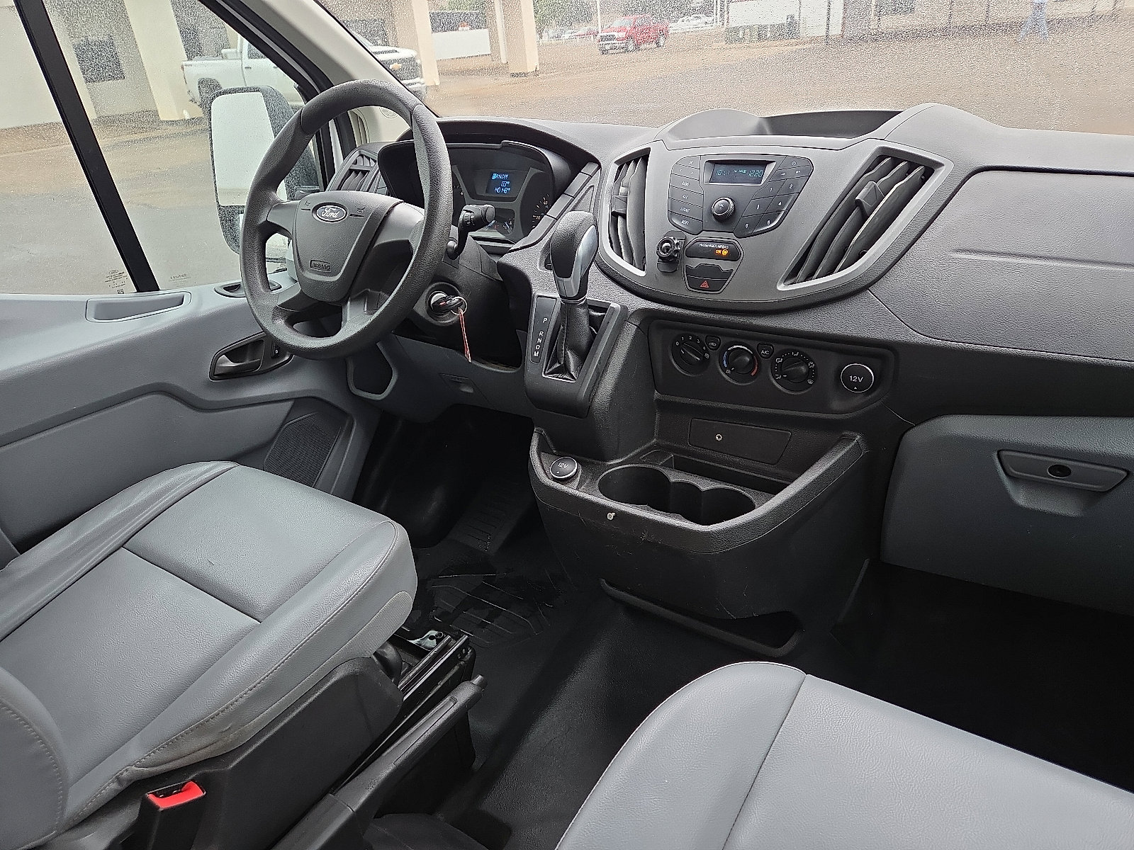 Used 2018 Ford Transit 150 130 Low Roof RWD image 8