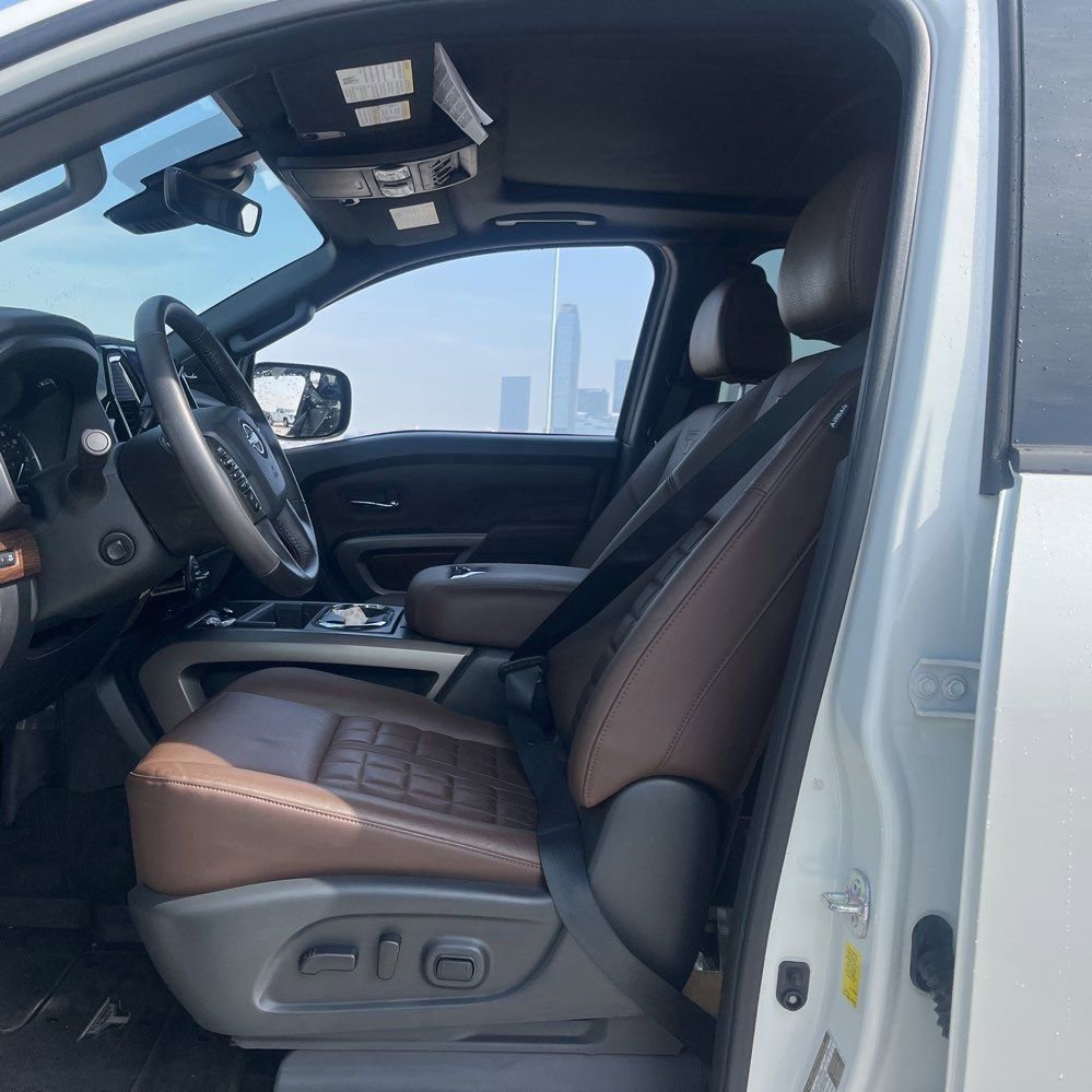 Certified 2023 Nissan Titan Platinum Reserve w/ Moonroof Package image 2