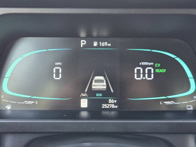 Certified 2025 Hyundai Elantra Hybrid FWD image 15