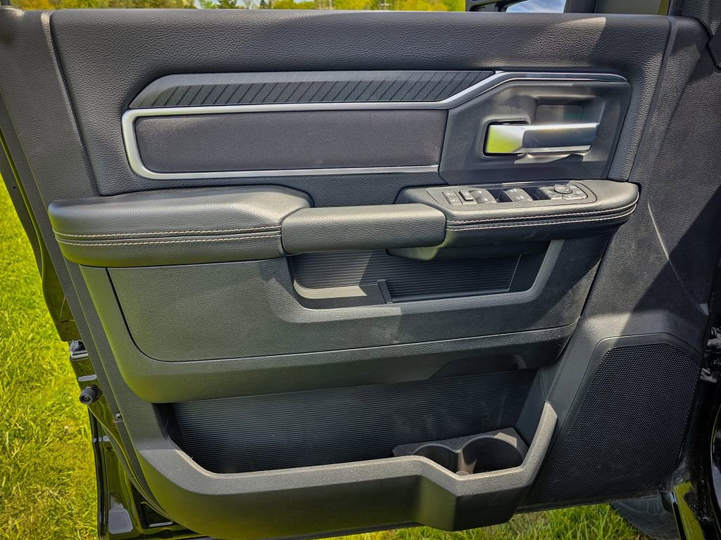 New 2026 RAM 2500 Big Horn AWD/4WD image 10