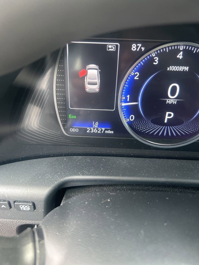 Used 2023 Lexus ES 350 w/ Premium Package FWD image 2