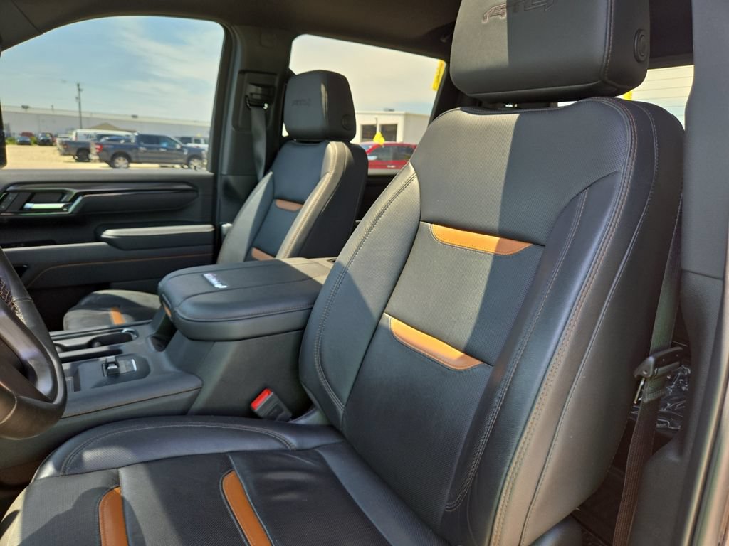Used 2025 GMC Sierra 2500 AT4 AWD/4WD image 39