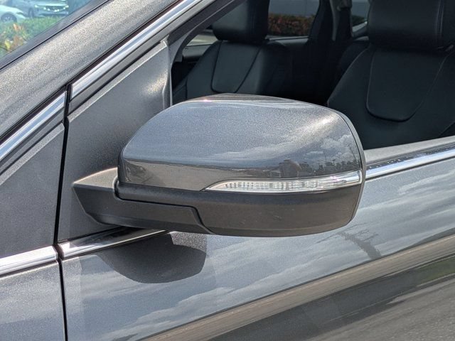 Used 2019 Ford Edge Titanium w/ Cold Weather Package AWD/4WD image 12