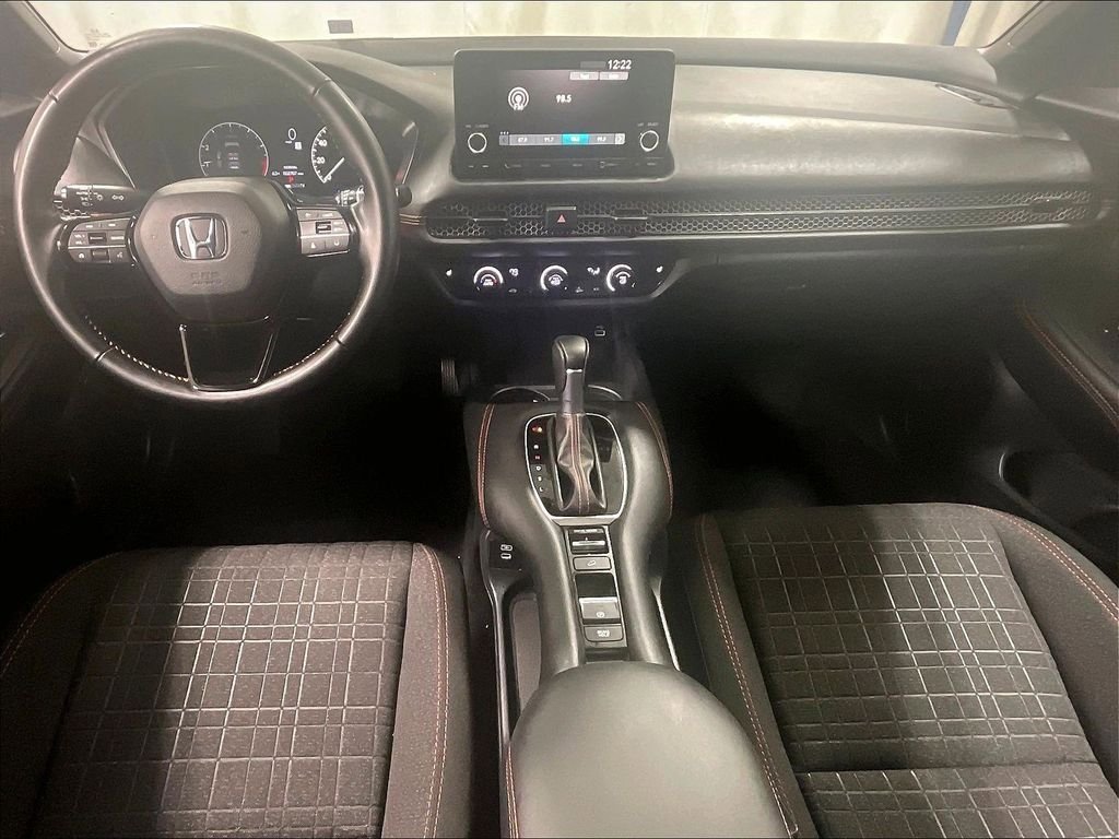 Used 2025 Honda HR-V Sport image 22