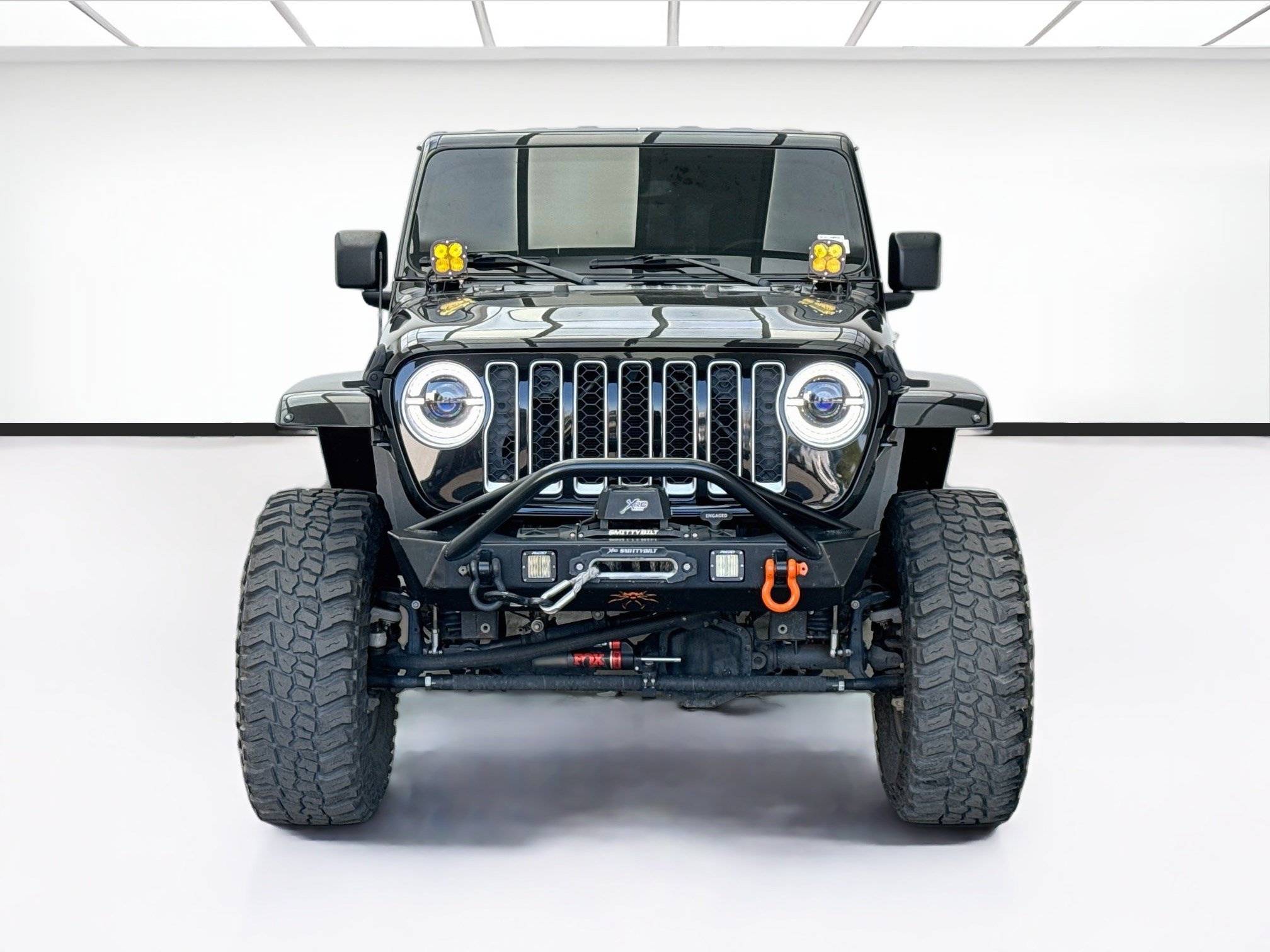 Used 2020 Jeep Gladiator Overland AWD/4WD image 2