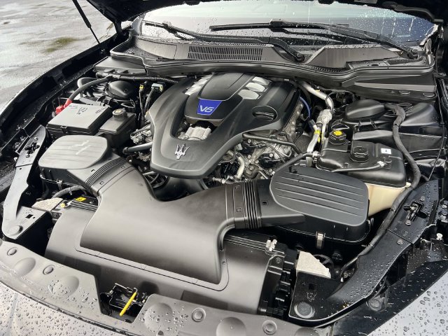 Used 2016 Maserati Ghibli S Q4 AWD/4WD image 10