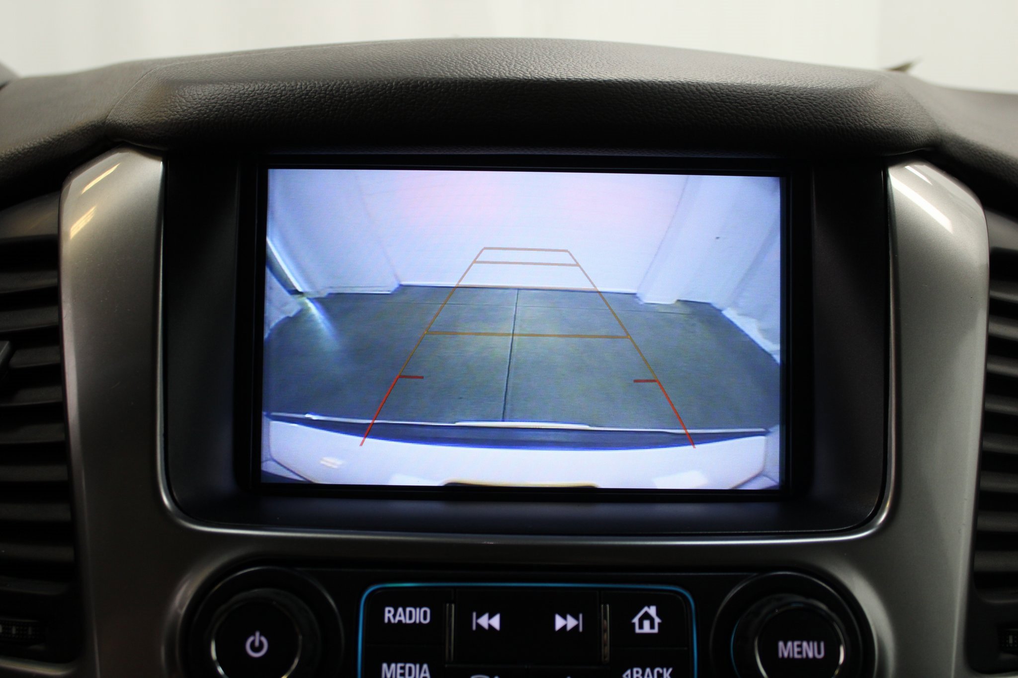 Used 2020 Chevrolet Suburban Premier image 34