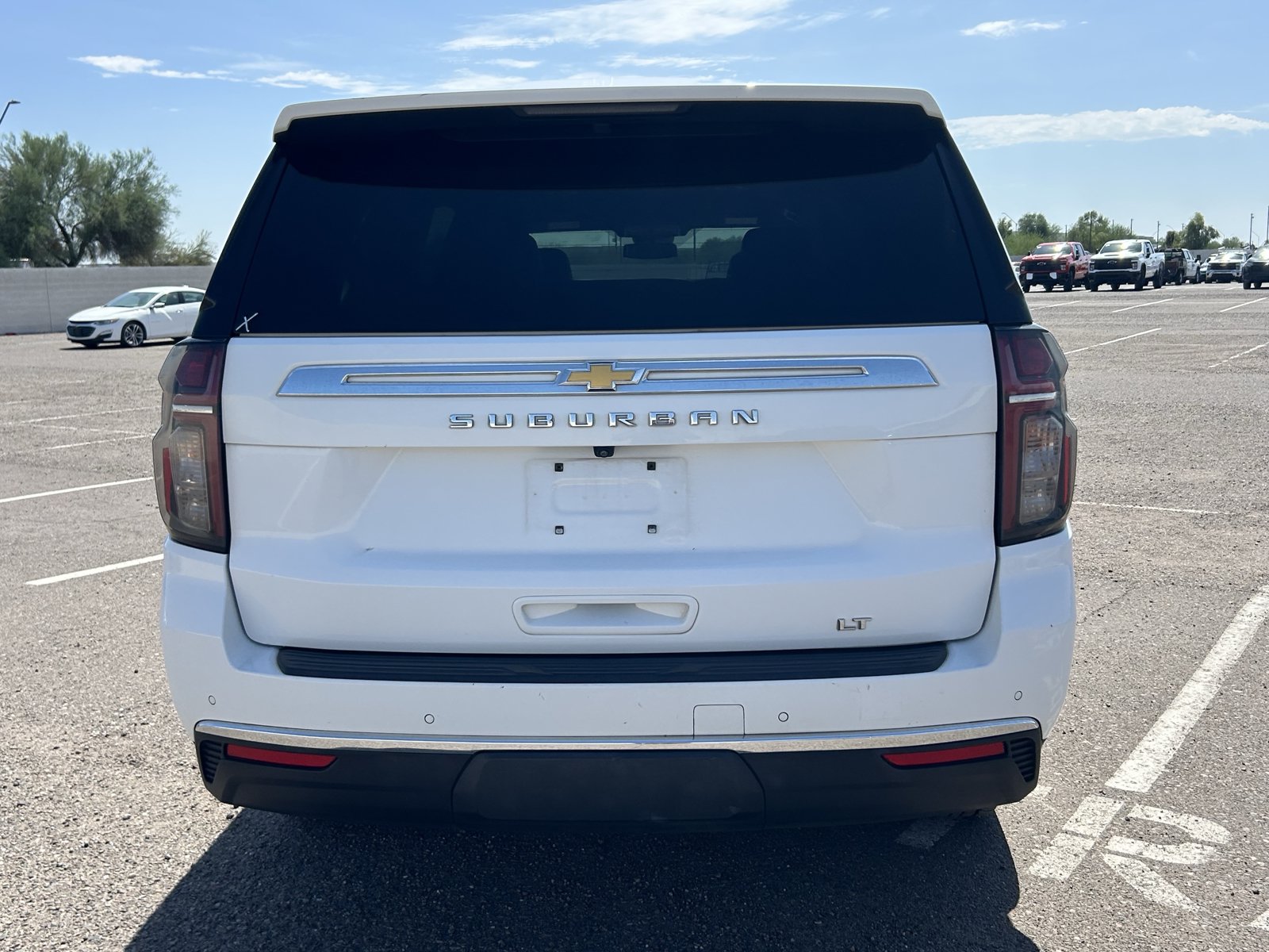 Certified 2023 Chevrolet Suburban LT AWD/4WD image 4