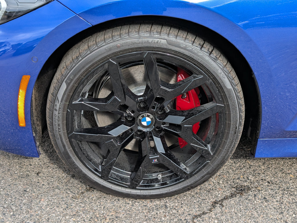 New 2026 BMW 330i xDrive Sedan w/ M Sport Package AWD/4WD image 8