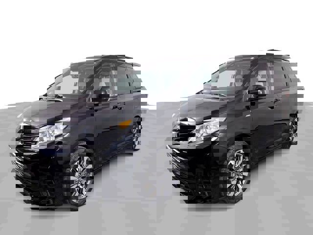 Used 2020 Toyota Sienna LE image 4