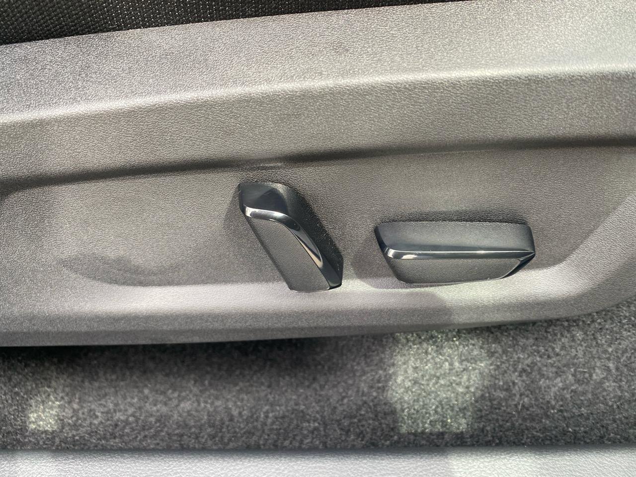 Used 2025 Nissan Murano SV image 26