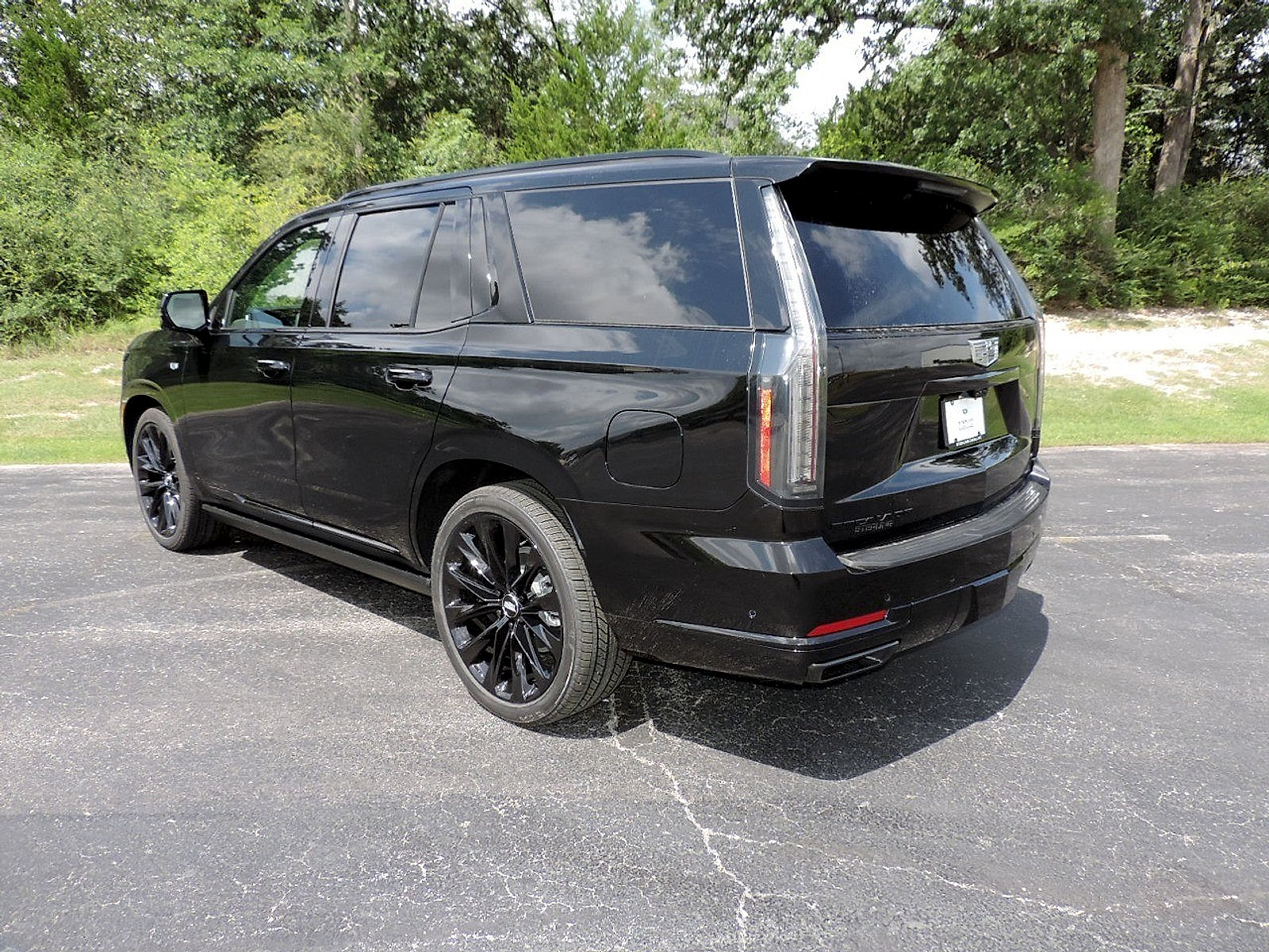 New 2026 Cadillac Escalade Platinum Sport AWD/4WD image 7