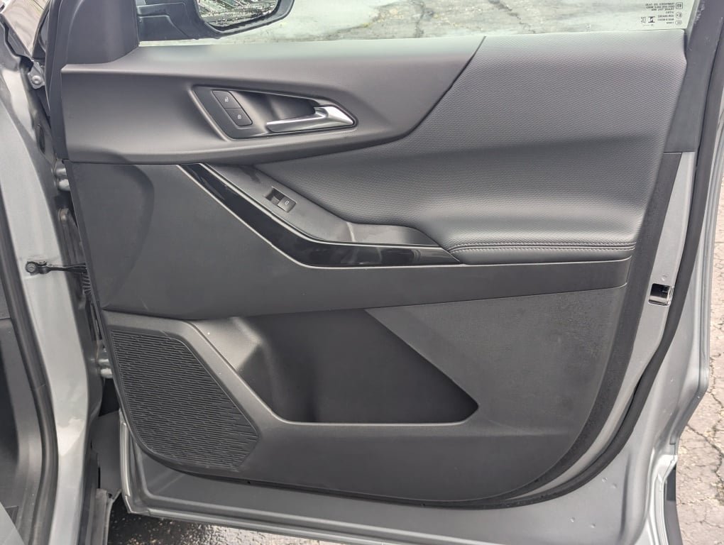 Certified 2026 Chevrolet Equinox LT AWD/4WD image 5
