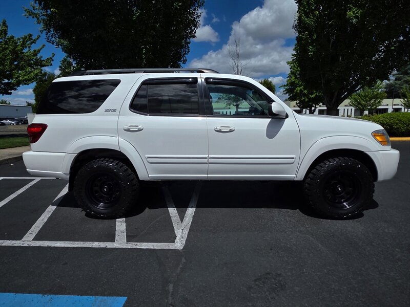 Used 2005 Toyota Sequoia SR5 AWD/4WD image 4