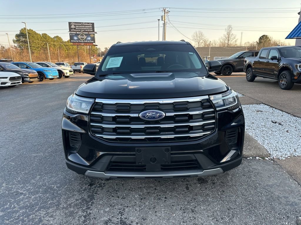 Used 2025 Ford Explorer Active image 8