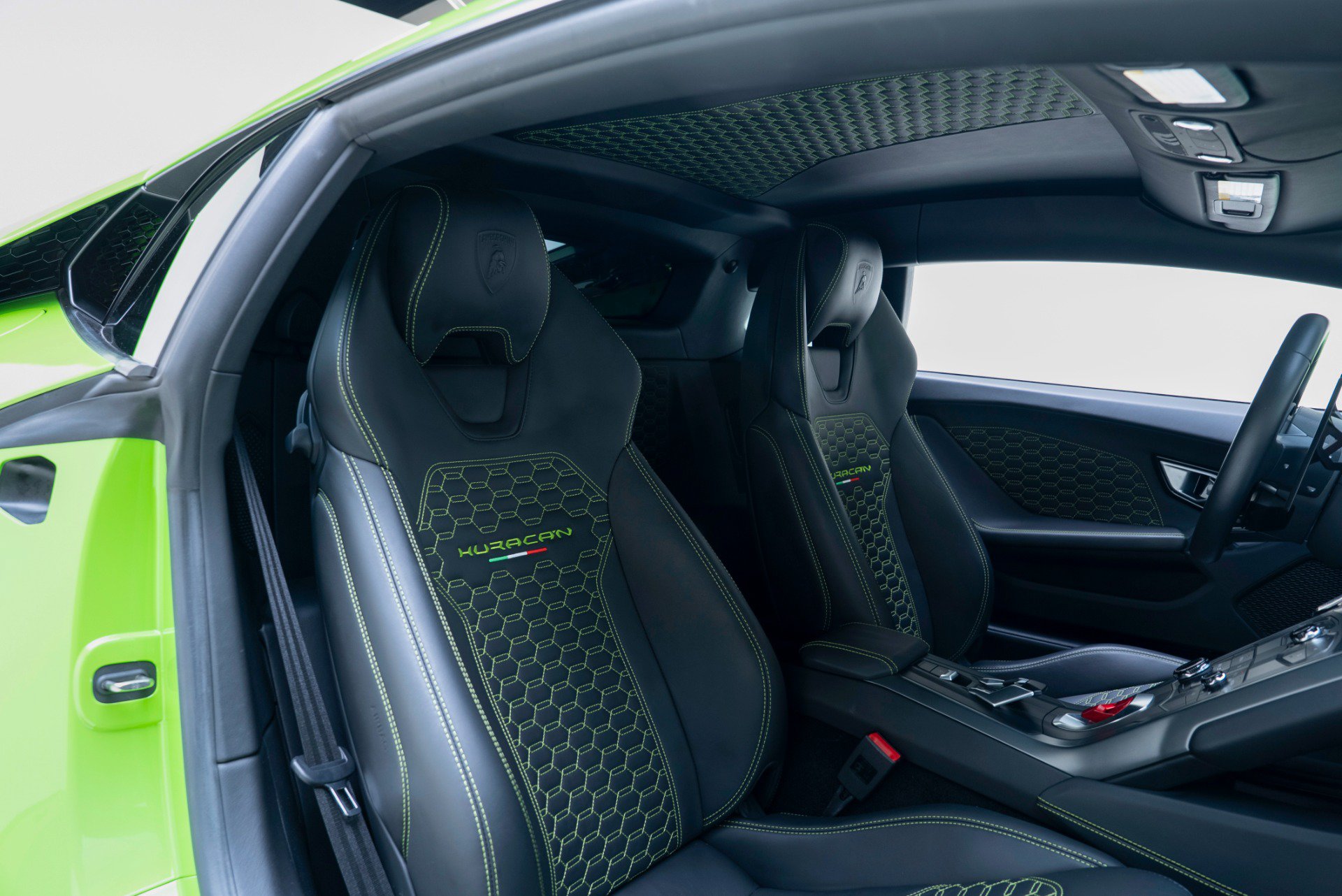 Used 2019 Lamborghini Huracan LP 580-2 RWD image 22