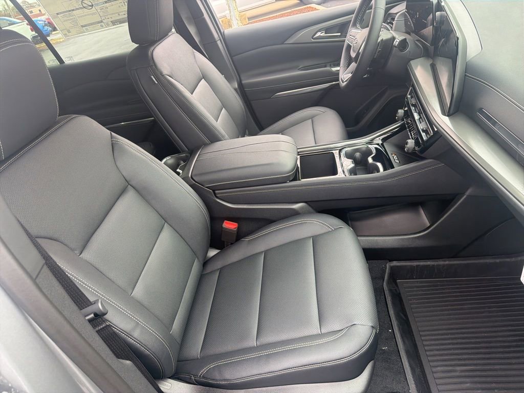 New 2026 Chevrolet Traverse LT w/ Midnight/Sport Edition image 23