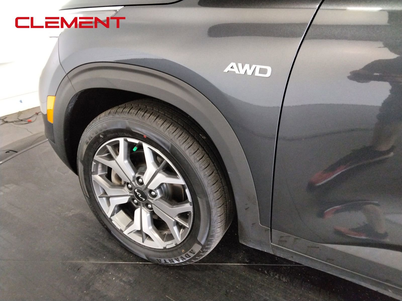 Used 2023 Kia Seltos EX image 45