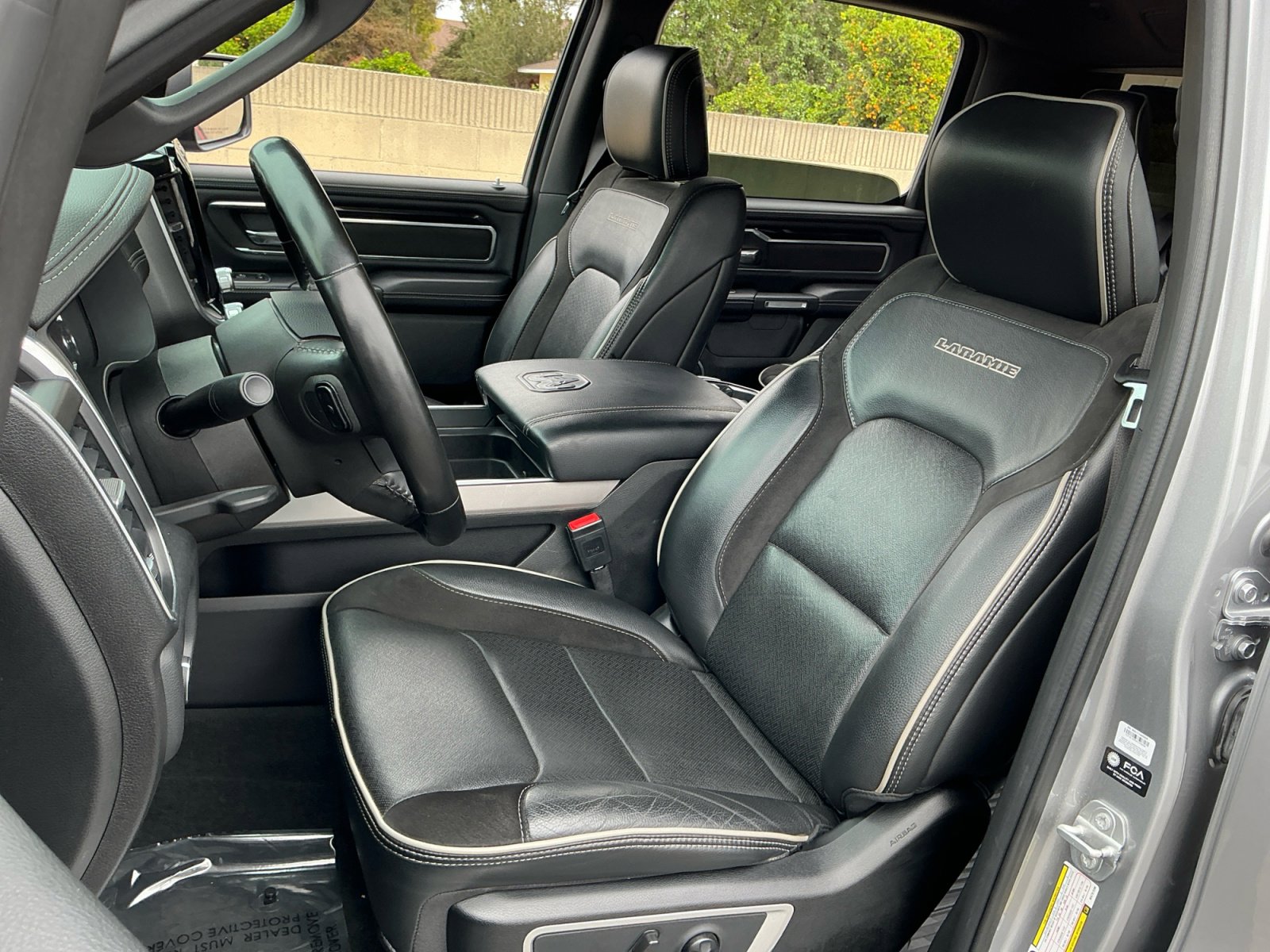 Used 2021 RAM 1500 Laramie w/ Sport Appearance Package image 17