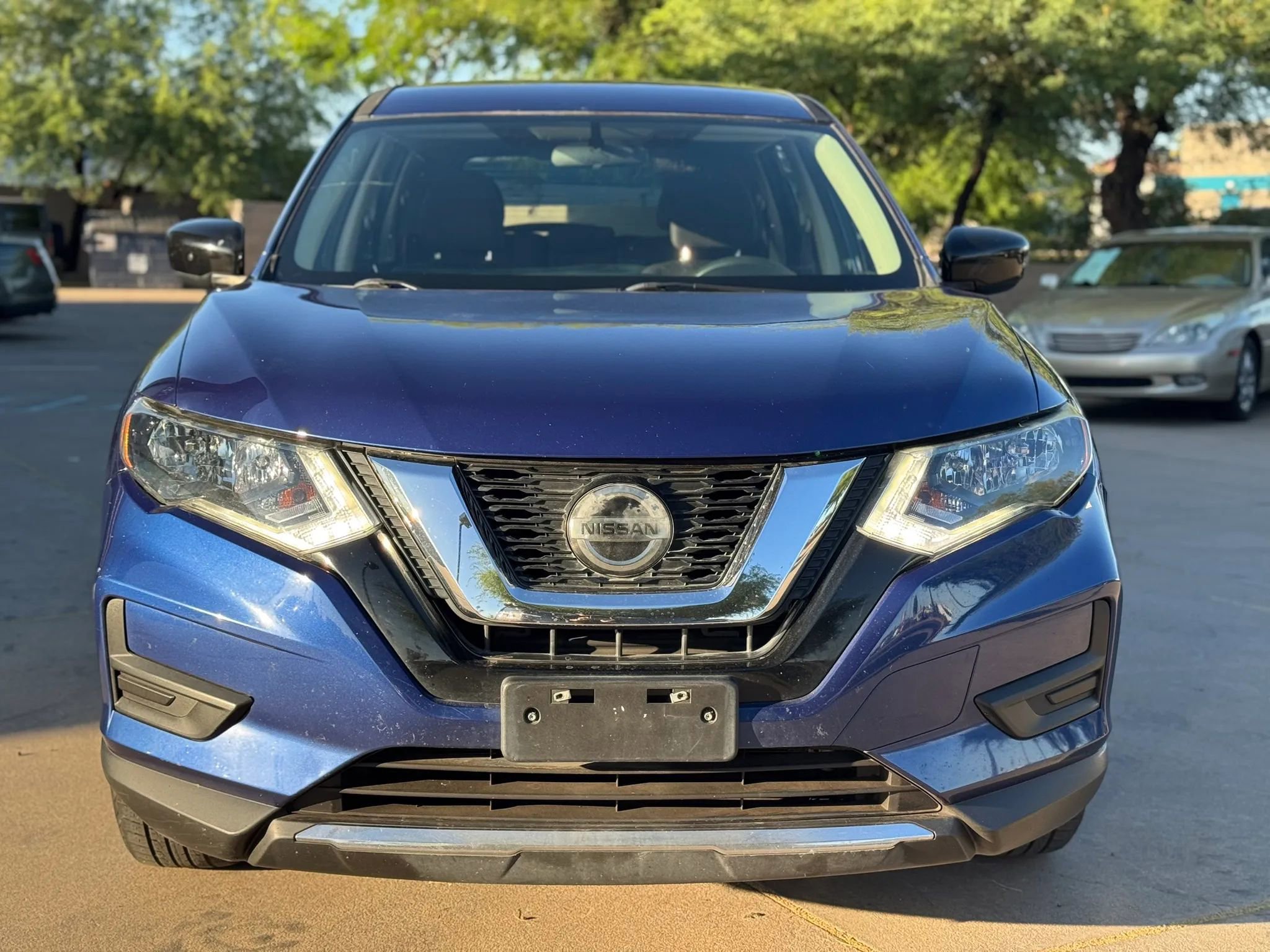 Used 2018 Nissan Rogue S image 3