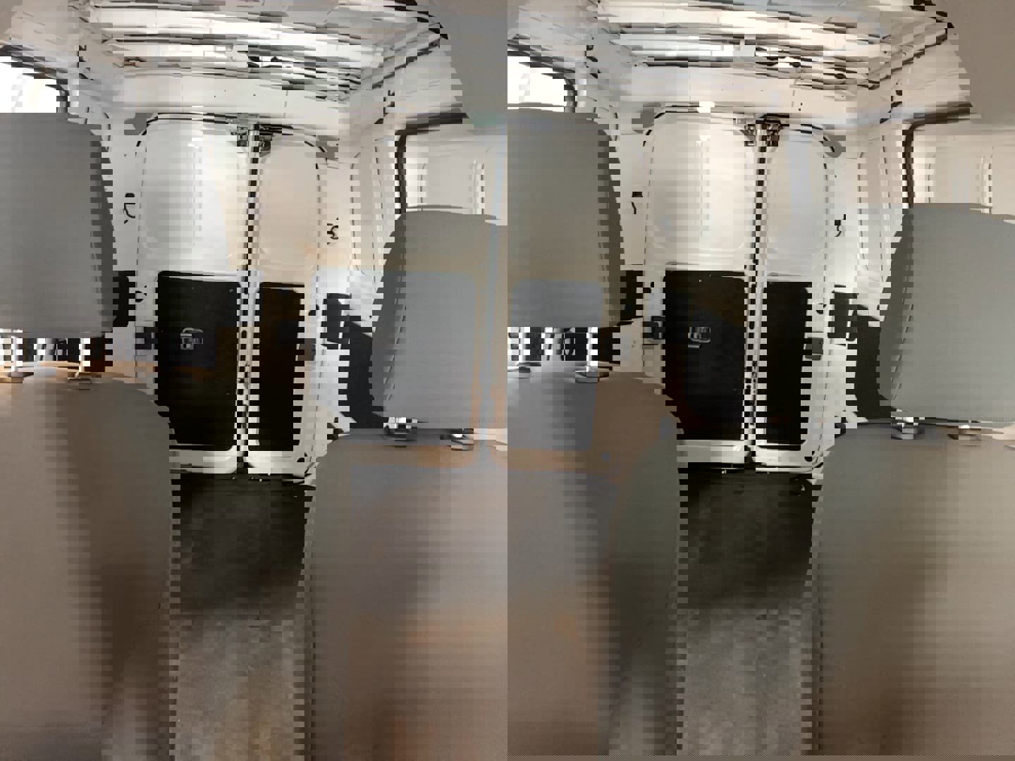 Used 2021 Nissan NV200 S image 22