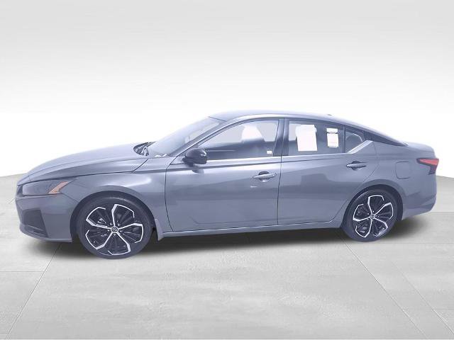 Certified 2025 Nissan Altima 2.5 SR FWD image 4