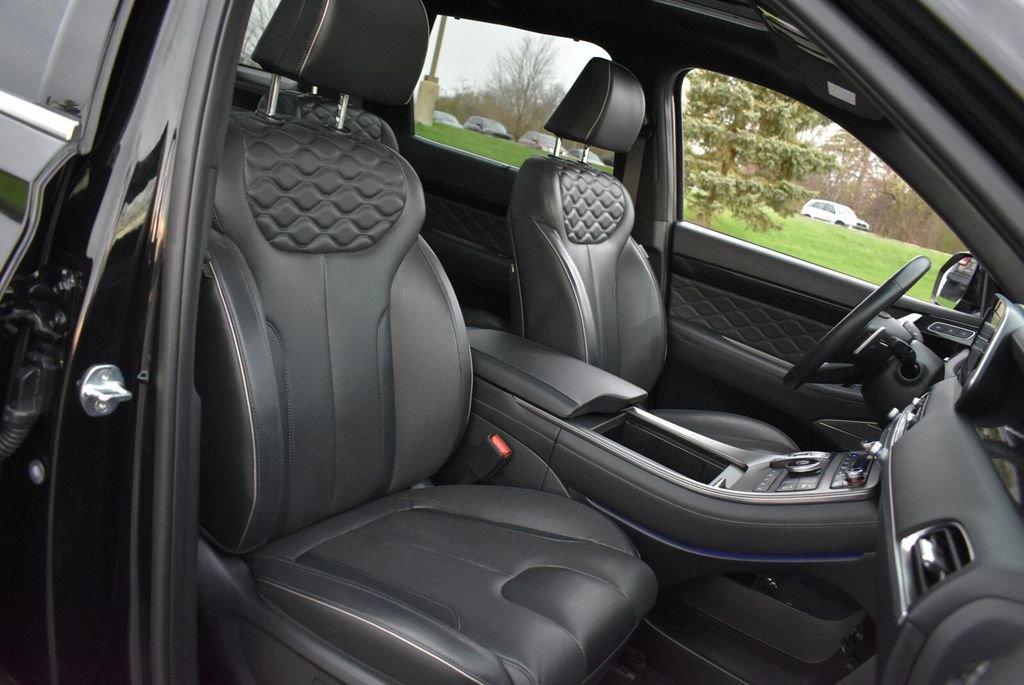 Used 2022 Hyundai Palisade Calligraphy image 32